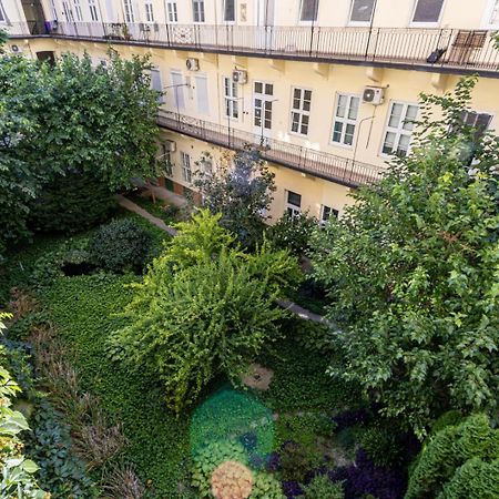 Oasis Apartment On The Broadway With Ac Budapeste Exterior foto