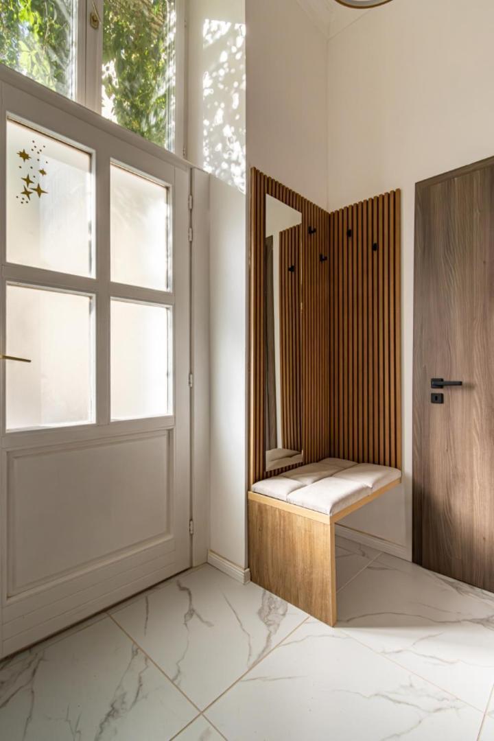 Oasis Apartment On The Broadway With Ac Budapeste Exterior foto